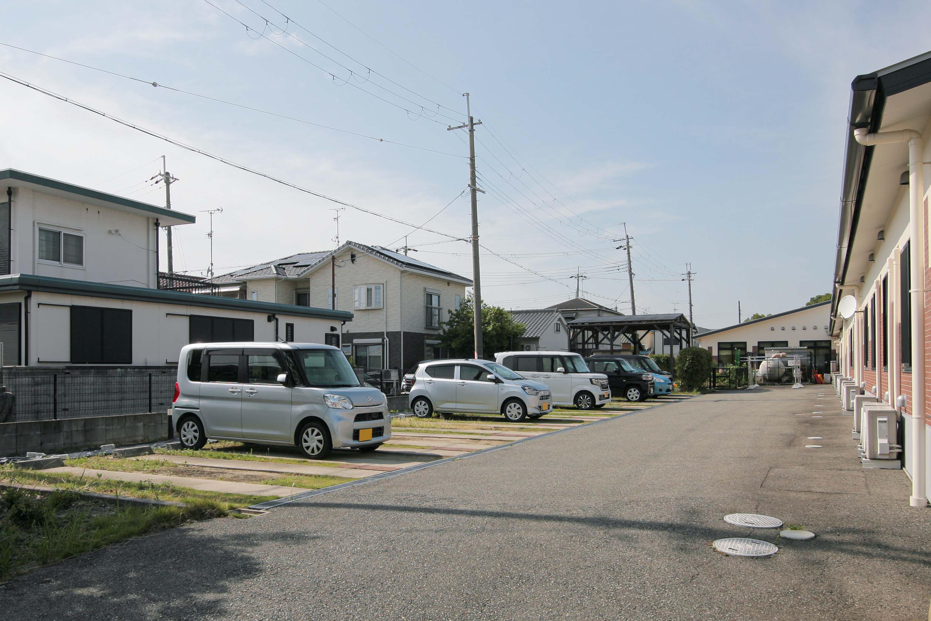 やさしい手伊丹の駐車場完備