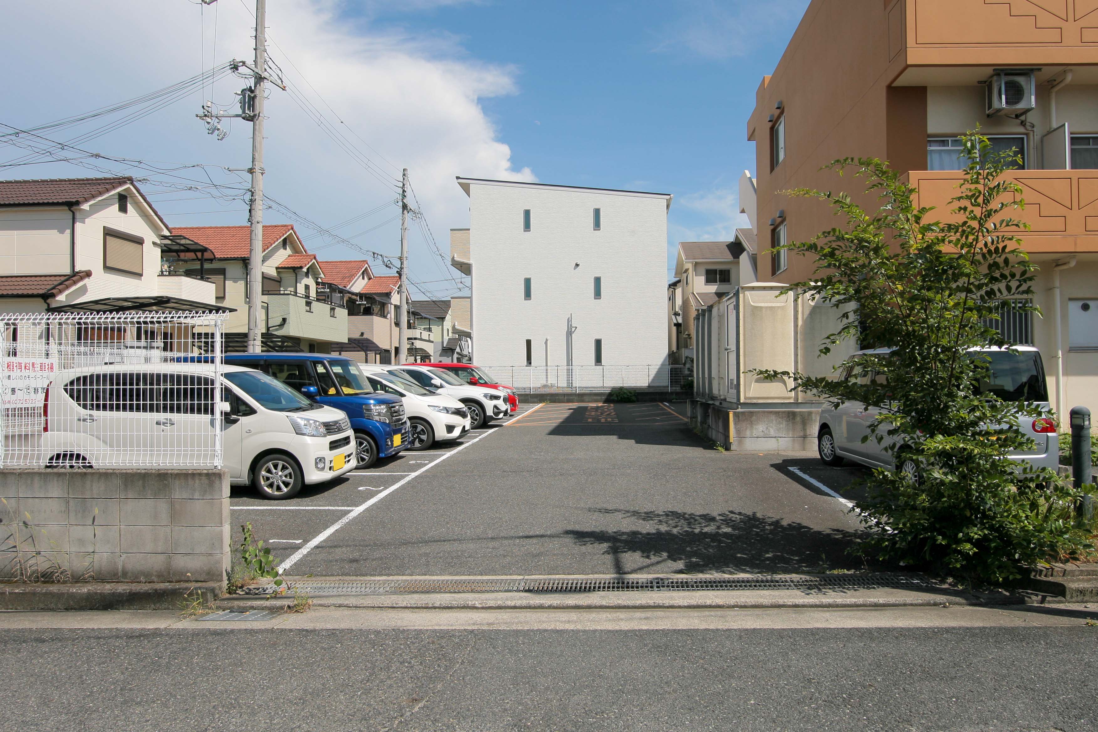 ハピネスたんぽぽの里の駐車場完備