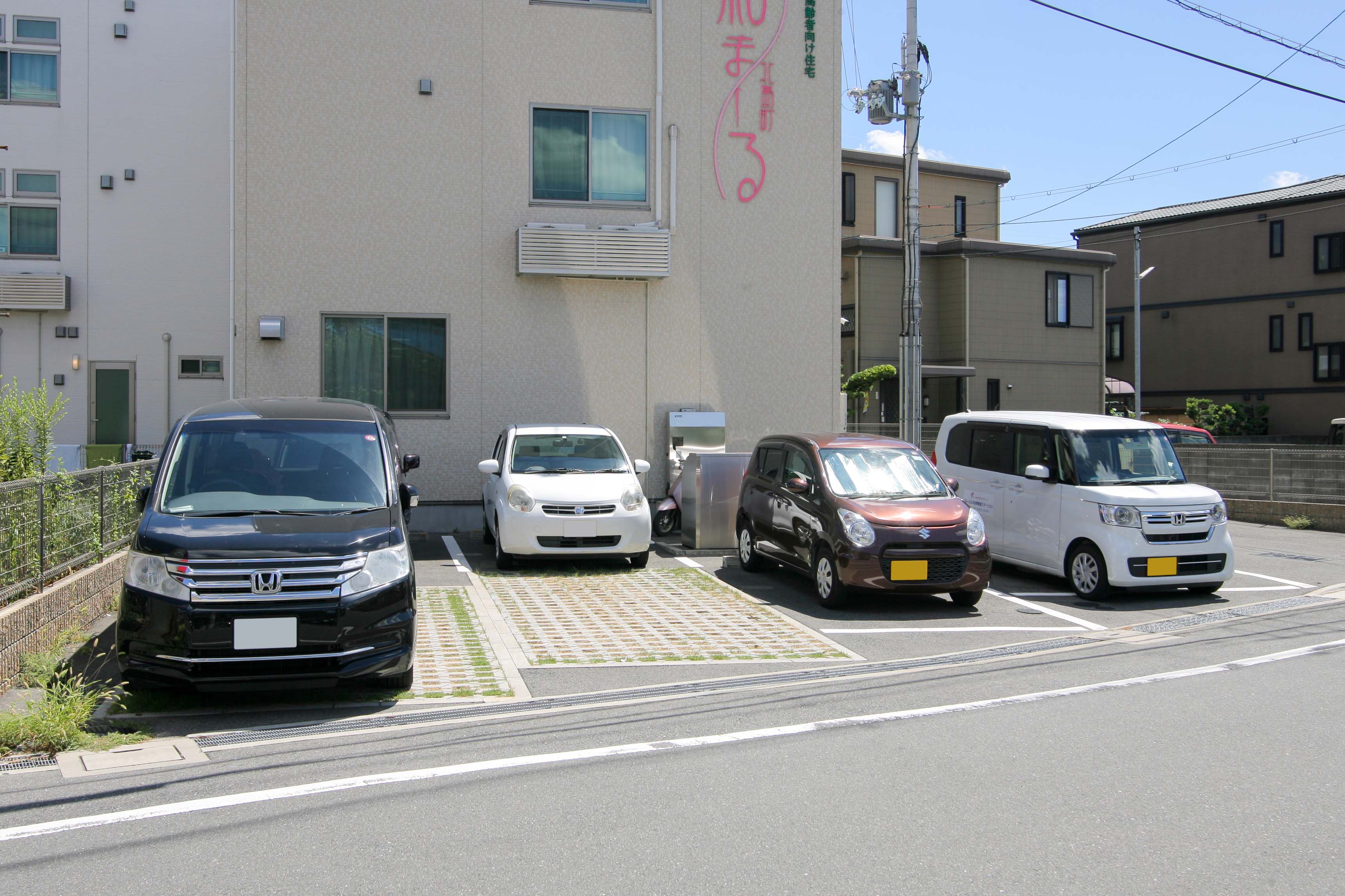 結まーる北島町の駐車場完備