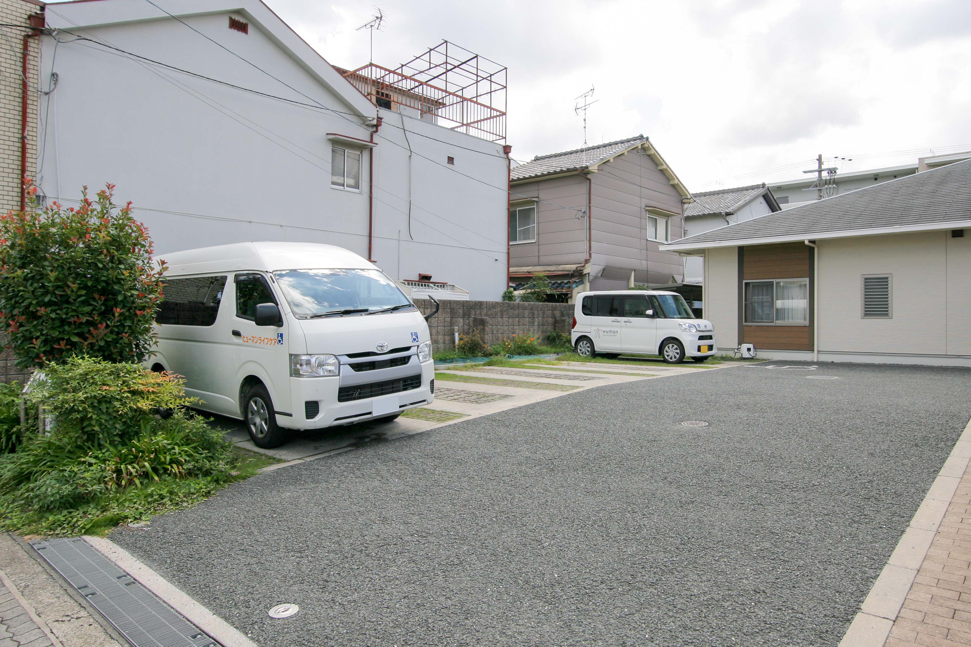 ヒューマンライフケア城東の湯グループホームの駐車場完備