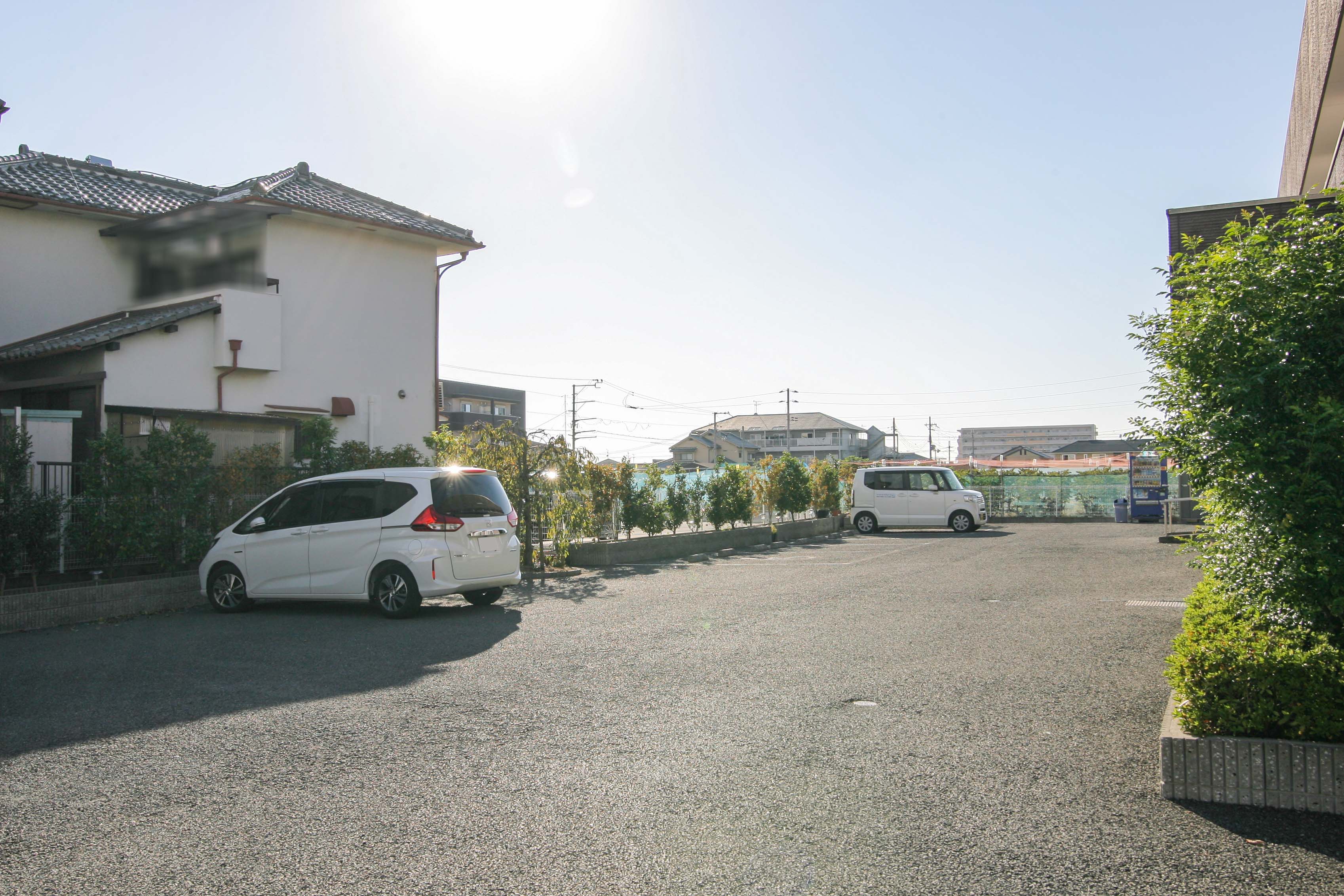 ケアホーム伊賀の駐車場完備