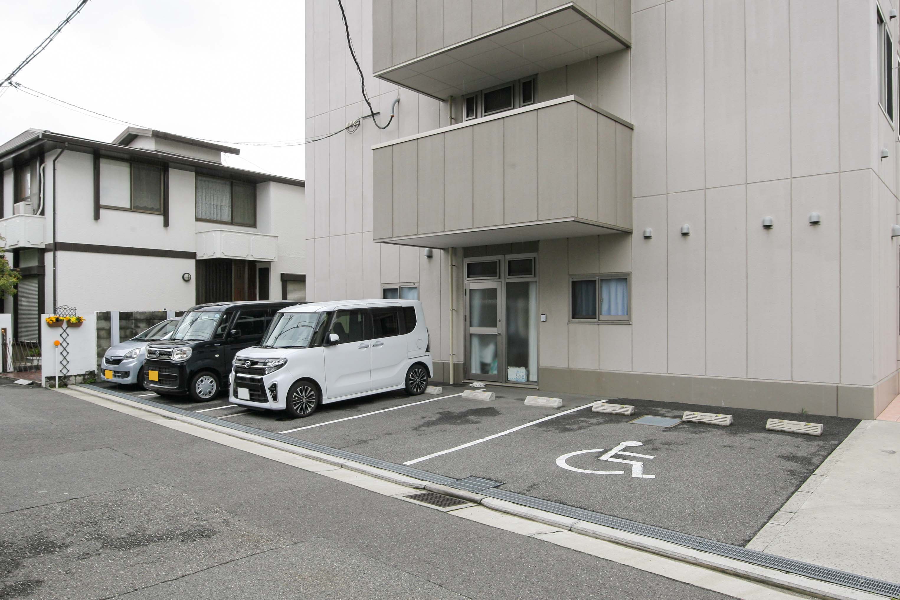 カレッタハウス高石の駐車場完備