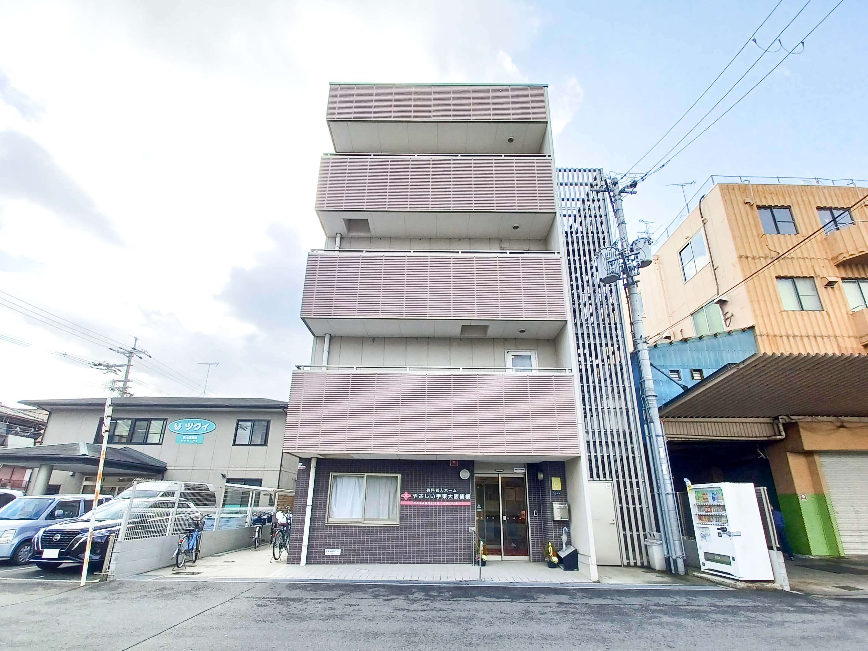 やさしい手東大阪楠根の玄関