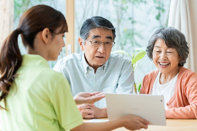 特別養護老人ホームの費用負担を軽減!知っておきたい減免制度と申請方法