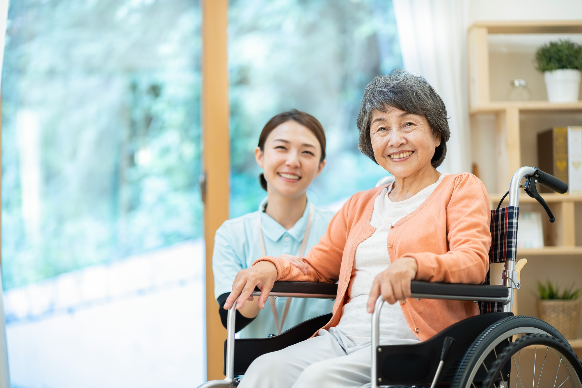 東大阪市の老人ホーム厳選15選!選び方のポイントから費用相場まで解説