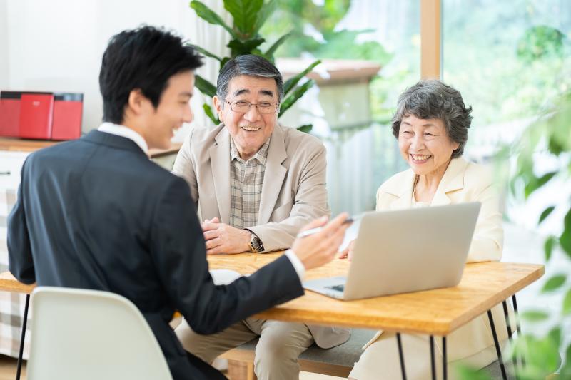 老人ホーム紹介センターとは?仕組みと選び方を徹底解説