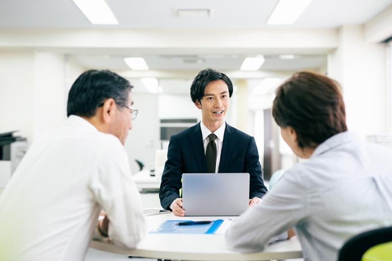 希望の老人ホームが満床と言われたら?紹介センターが教える対応方法