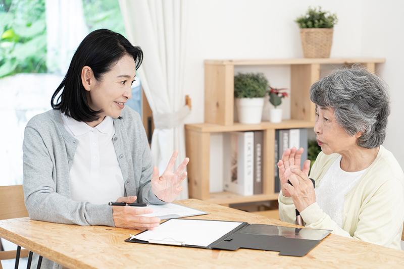 ケアマネジャーと合わないなら変更できる!スムーズな変え方や良いケアマネの選び方を徹底解説