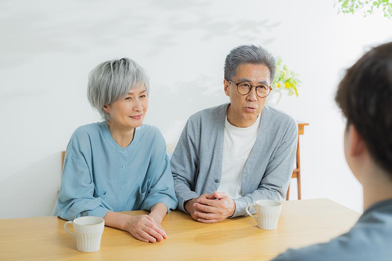 【世帯分離】で介護費用は本当に安くなる?メリットとデメリット、手続きの方法を徹底解説