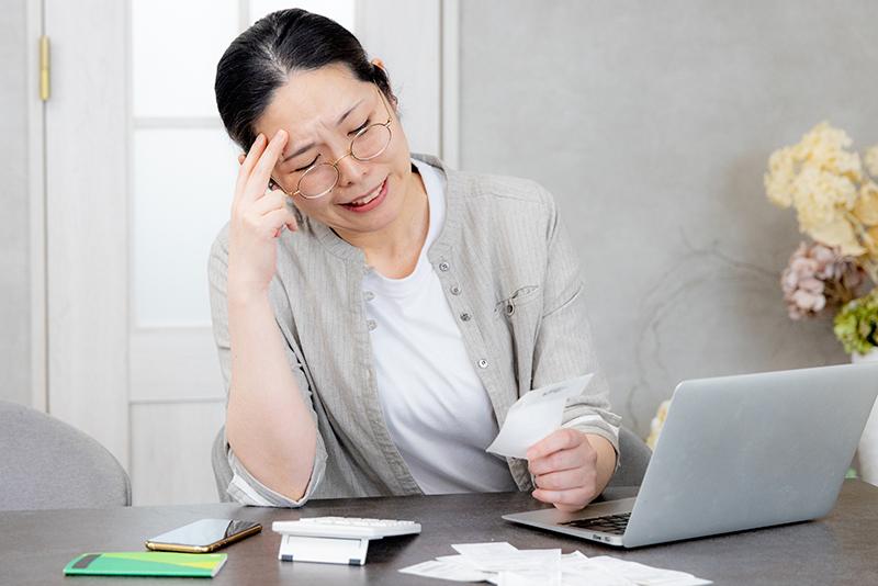 介護費用を親の年金だけでまかなえない場合の対策ガイド|不足分は誰が負担するのか扶養義務や節約術を解説