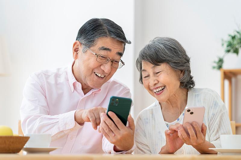 老人ホームでWi-Fi・ネット環境は使える?費用・速度・確認ポイント