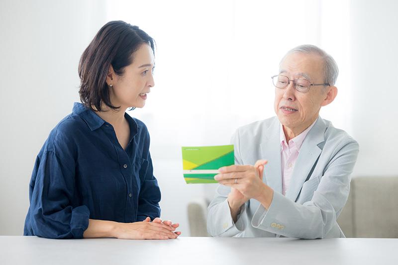 親の介護でお金もらうのは違法?線引きと記録の残し方を解説